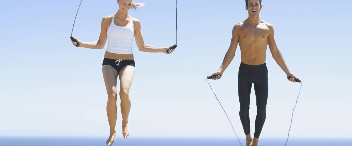 Por qué saltar la cuerda es un buen ejercicio en casa?
