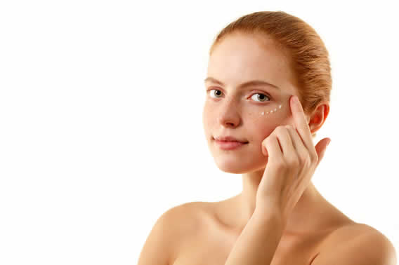 La Terapia Fotodinámica mejora el acné, destruyendo la bacteria que lo produce 