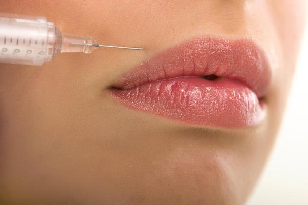 Criolip, tratamiento para reparar los labios finos y cortados