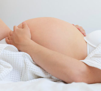¿Cómo prevenir estrías y celulitis en el embarazo?