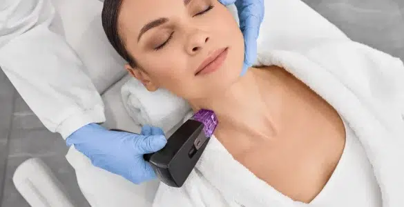 Flacidez facial a los 40 ya los 50: tratamientos avanzados